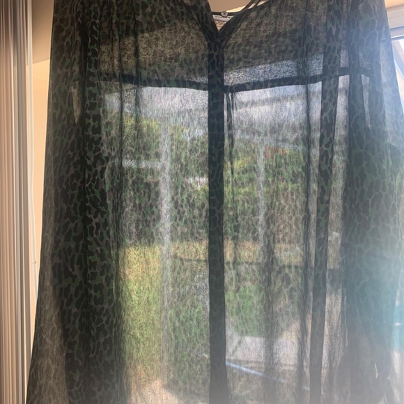 Green Animal Print Sheer 1xl - Picture 2 of 2